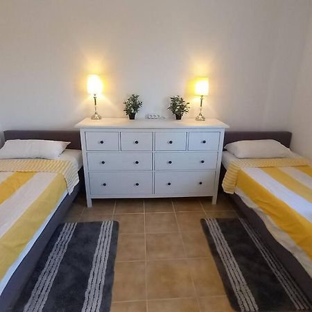 ויקטוריה Sunset Suite מראה חיצוני תמונה